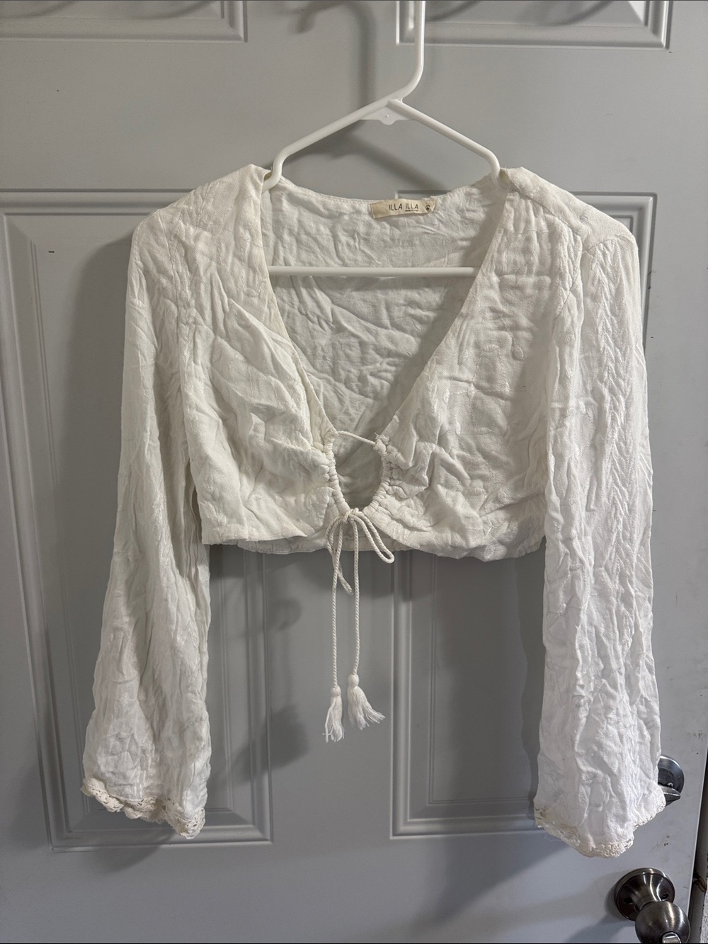 Cream Long-Sleeve Lace-Trim Ruched Drawstring Crop Top